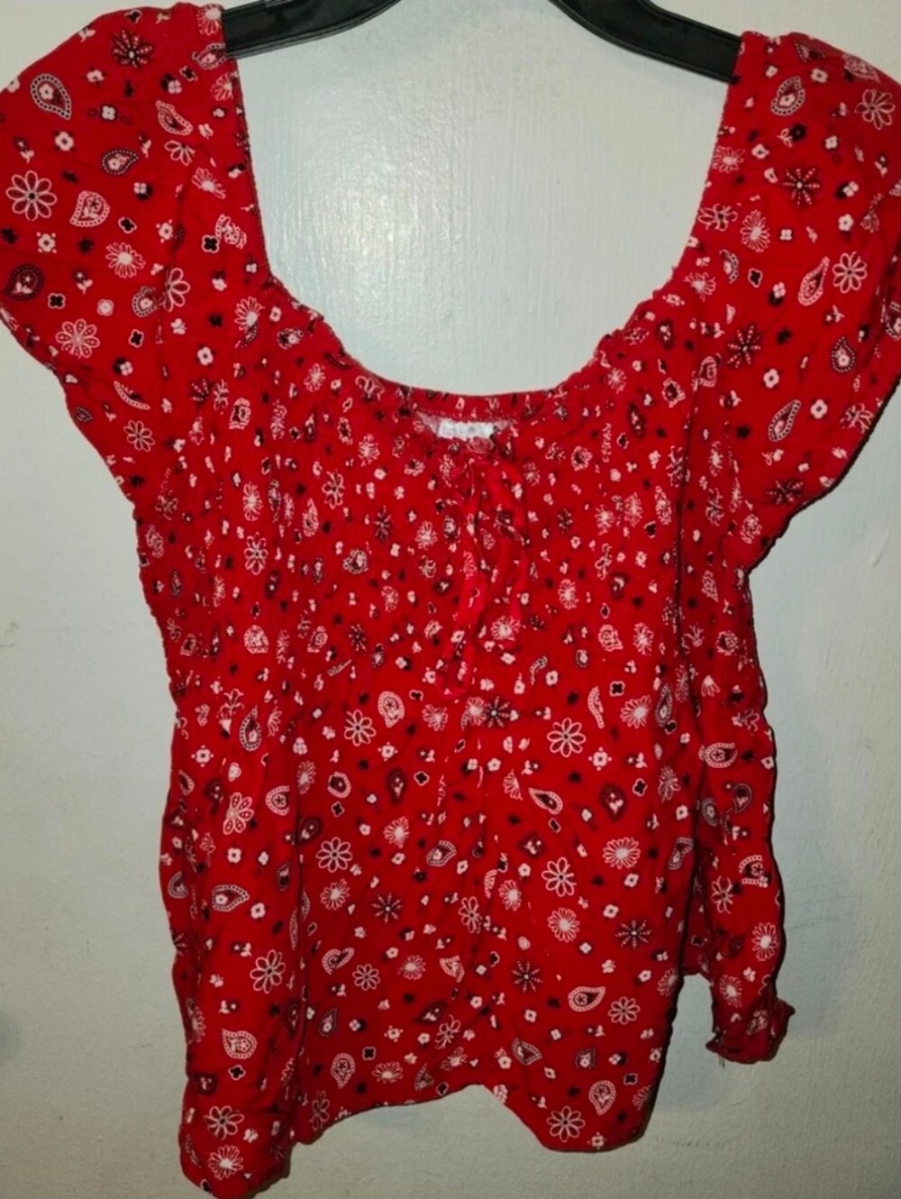 Short Sleeve Round Neck Fitting and Flowy Red white Paisley Off Shoulder Blouse